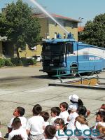 Castano - La Materna alla scoperta della Polizia.2