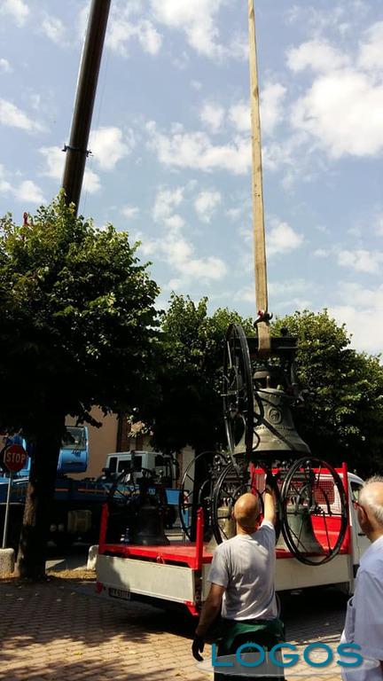 Nosate - Le campane sono tornate sul campanile 