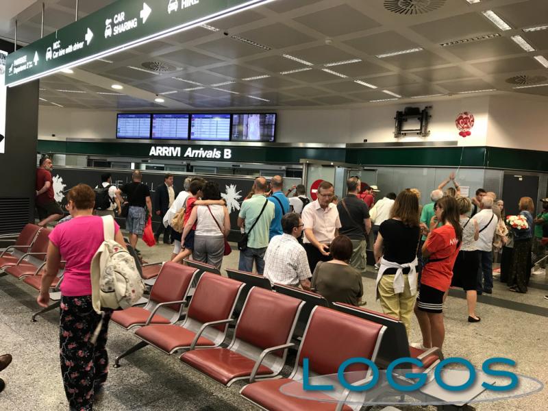 Malpensa - Passeggerri in aeroporto 