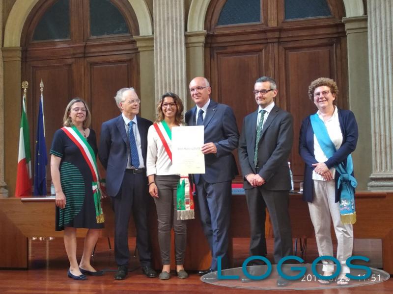 Inveruno - La consegna dell'importante onorificenza 