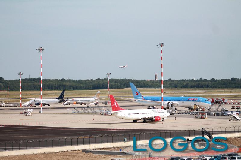 Malpensa - Aerei allo scalo della provincia di Varese 