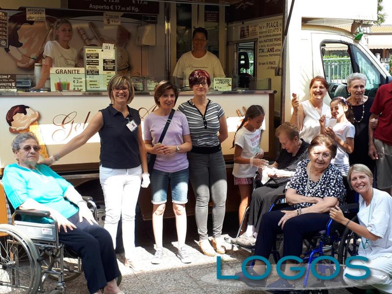 Busto Garolfo - 'Gelato day' in Casa Famiglia 