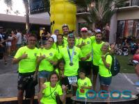 Sport / Storie - Luca con la famiglia e un gruppo di amici 