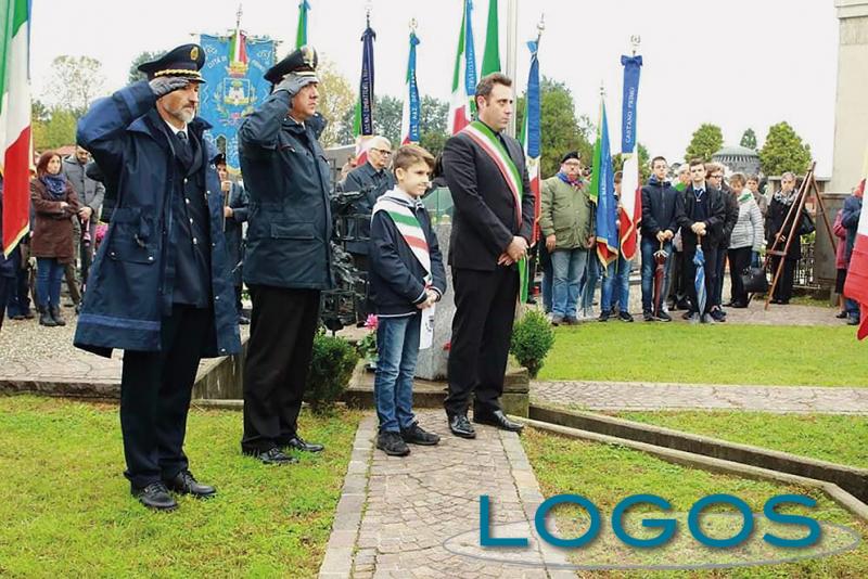 Castano - Il sindaco 'baby' durante una manifestazione 