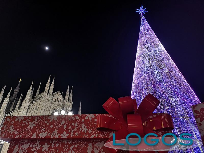Milano - Luci e colori per le feste di Natale 