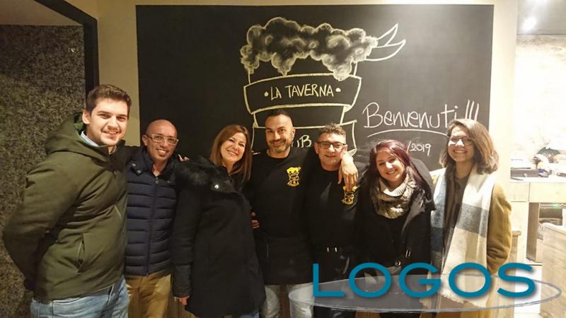 Castano - In piazza Mazzini ha aperto 'La Taverna Pub' 