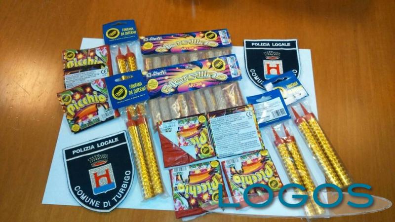 Cronaca - Parte del materiale sequestrato Cronaca - Parte del materiale sequestrato