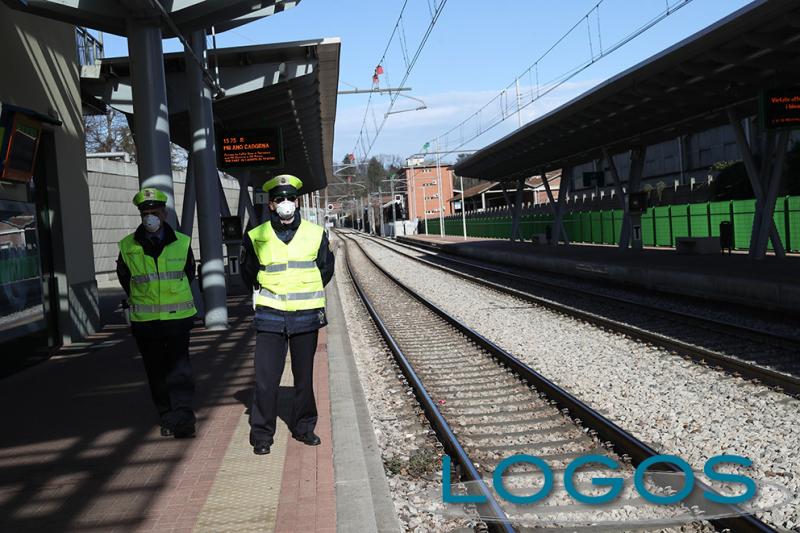 Turbigo - Controlli sul territorio con le mascherine (Foto Franco Gualdoni)