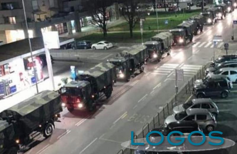 Attualità - I camiono dell'Esercito a Bergamo (Foto internet)