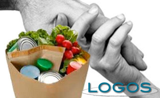 Nosate - Pacchi alimentari alle famiglie bisognose (Foto internet)