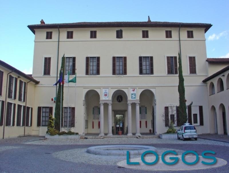 Robecchetto - Il palazzo Municipale (Foto d'archivio)
