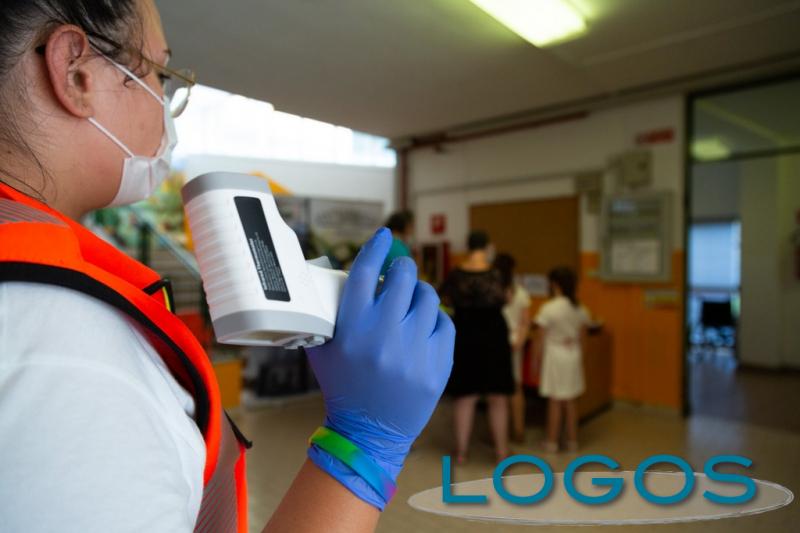 Vanzaghello - Test Covid a Vanzaghello (Foto Eliuz Photography)