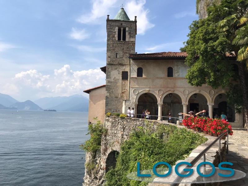 Territorio - L'Eremo di Santa Caterina del Sasso a Leggiuno 