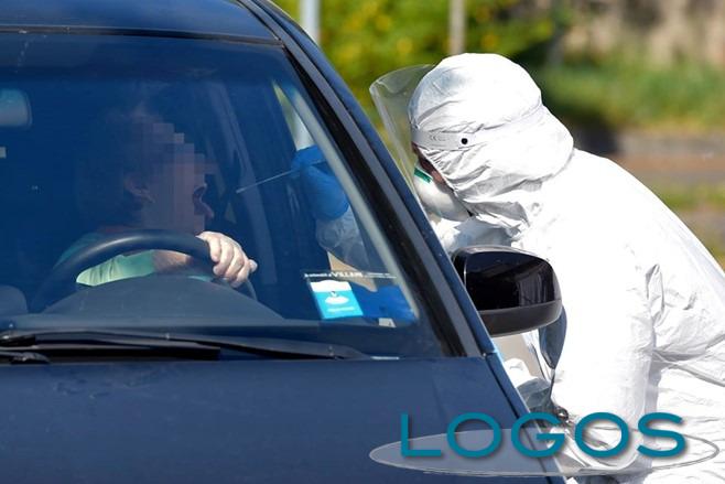 Salute - Tamponi 'drive-in' (foto da internet)