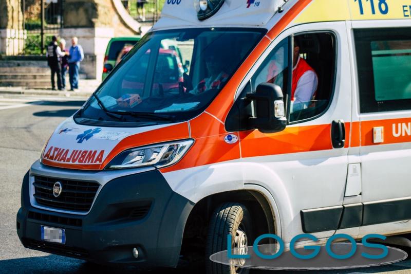 Cronaca - Ambulanza (Foto internet) Cronaca - Ambulanza (Foto internet)