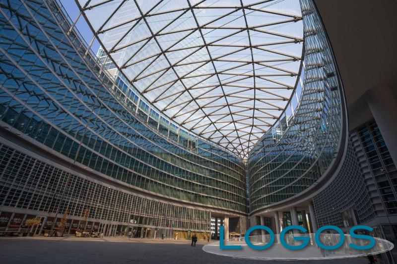 Milano - Piazza Città di Lombardia (Foto internet)