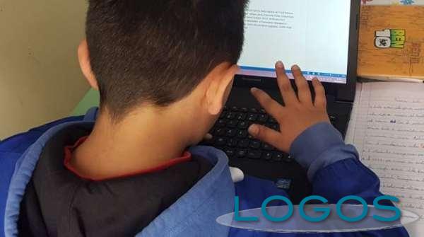 Scuole - Didattica a distanza (Foto internet)