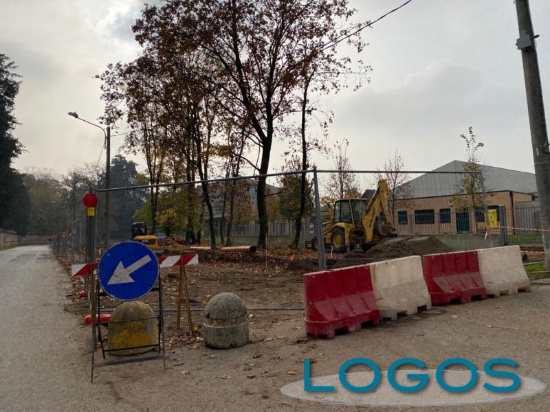 Cuggiono - Interventi in via Cicogna per i parcheggi. Cuggiono - Interventi in via Cicogna per i parcheggi.