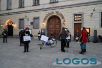 Milano - Protesta pacifica di diversi artisti 