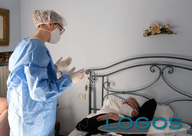 Salute - Cure a casa dei pazienti Covid (Foto Ansa) Salute - Cure a casa dei pazienti Covid (Foto Ansa)