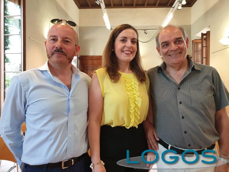 Politica - Noi con l'Italia Magenta 