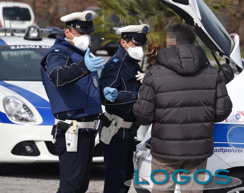 Territorio - Controlli Covid della Polizia locale (Foto internet)