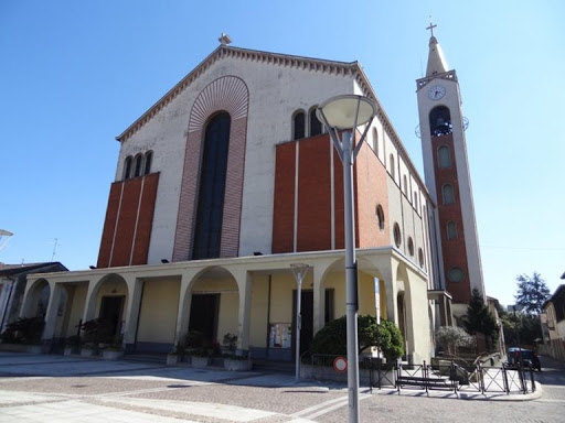 Buscate - Chiesa Parrocchiale (Foto d'archivio)