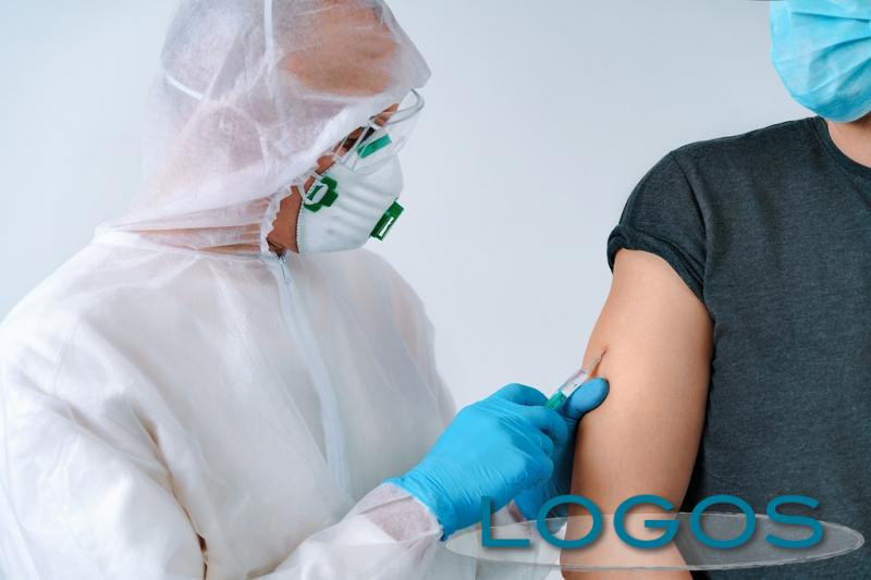 Salute - Vaccinazioni anti-Covid (Foto internet)