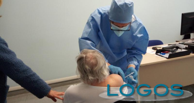Busto Arsizio - Vaccini agli over 80
