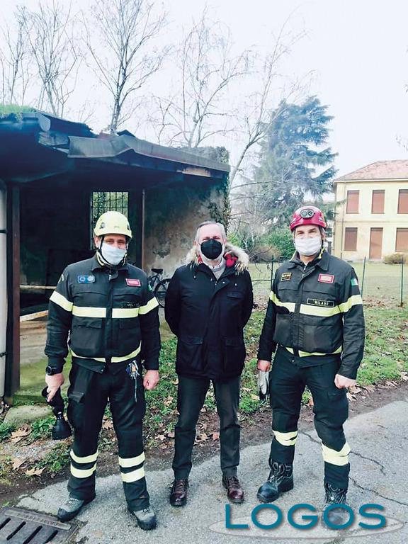 Cuggiono - Esercitazioni Vigili del Fuoco alle ex elementari Cuggiono - Esercitazioni Vigili del Fuoco alle ex elementari