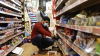 Commercio - Dipendente supermercato (Foto internet)