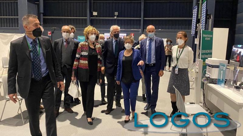 Milano - Centro vaccinale Pirelli Hangar Bicocca Milano - Centro vaccinale Pirelli Hangar Bicocca