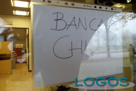 Attualità - Banca chiusa (Foto internet)