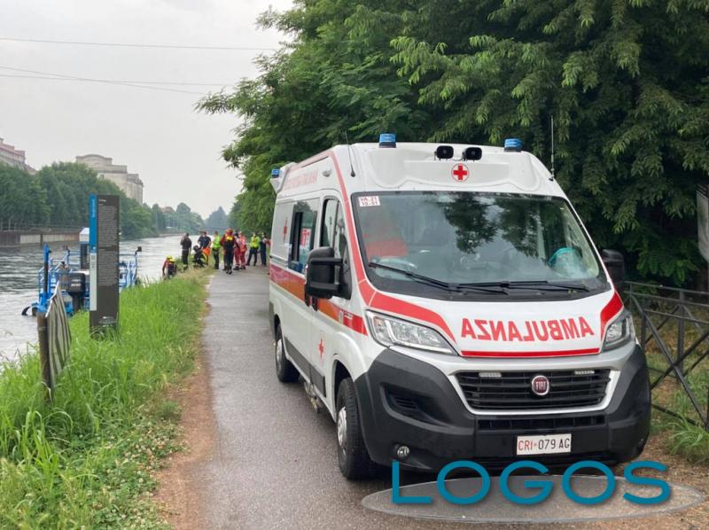 Turbigo - I mezzi di soccorso lungo l'alzaia del Naviglio 