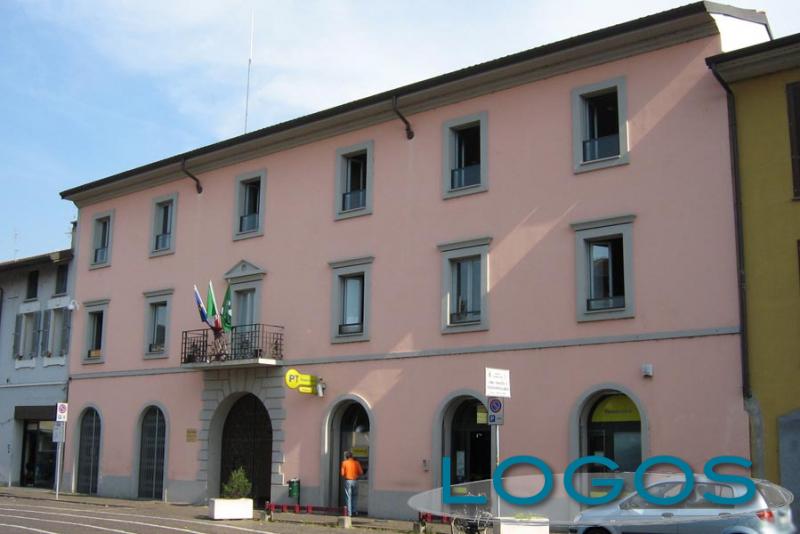 Castano - La biblioteca (Foto internet) Castano - La biblioteca (Foto internet)