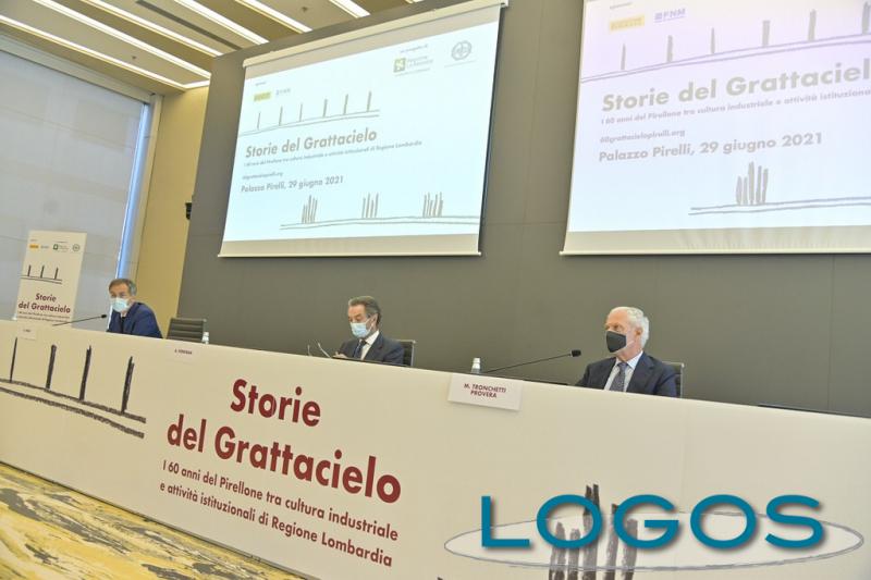 Milano - 60 anni di Pirellone Milano - 60 anni di Pirellone