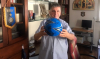 Magenta - Don Giuseppe con il pallone dell'Inter autografato (Foto internet)