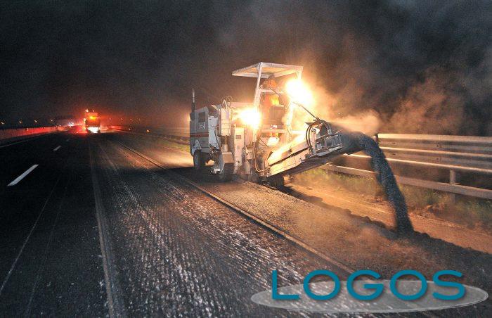 Attualità - Lavori di asfaltature notturne (Foto internet)