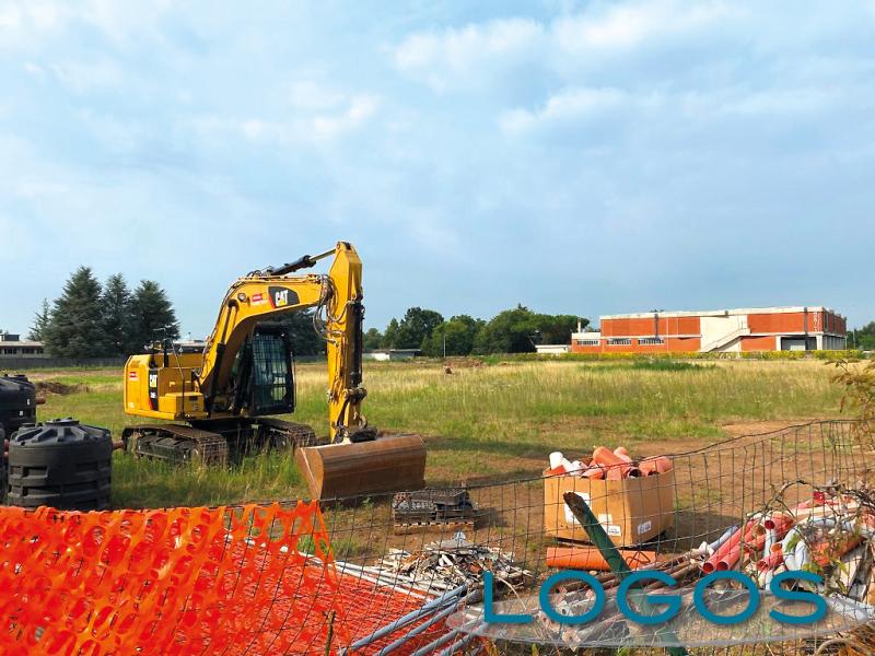 Territorio - Ruspe e mezzi al lavoro 