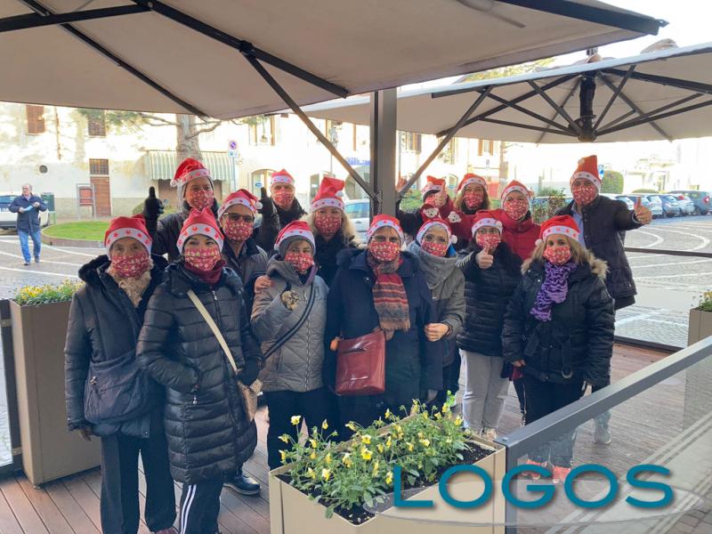 Castano / Eventi - La camminata dei Babbi e delle Babbe Natale 