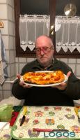 Televisione - Raspelli mangia la pizza