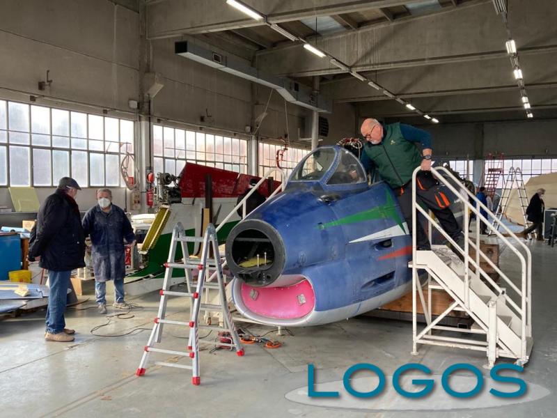 Territorio - I volontari di Volandia al lavoro sul G91 PAN 