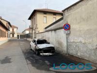 Cuggiono - Auto bruciata in via Cesare Battisti