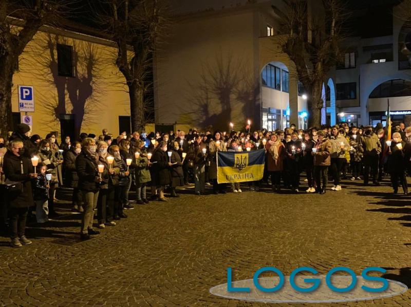 Castano - Fiaccolata pace 