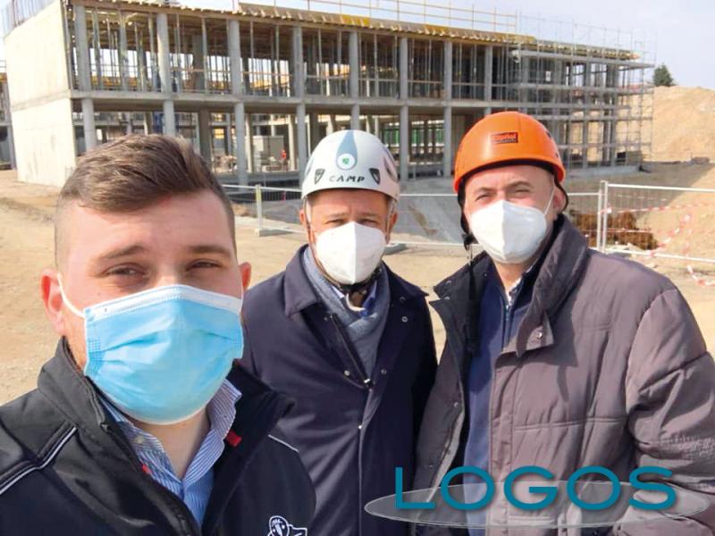 Inveruno - Opposizioni in visita al cantiere 