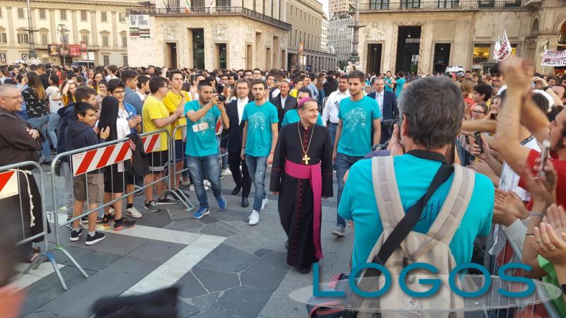 Milano - L'Arcivescovo con gli animatori degli oratori Milano - L'Arcivescovo con gli animatori degli oratori