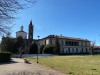 Bernate Ticino - La canonica con la chiesa parrocchiale