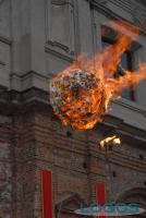 Turbigo - Brucia il 'balon'.1