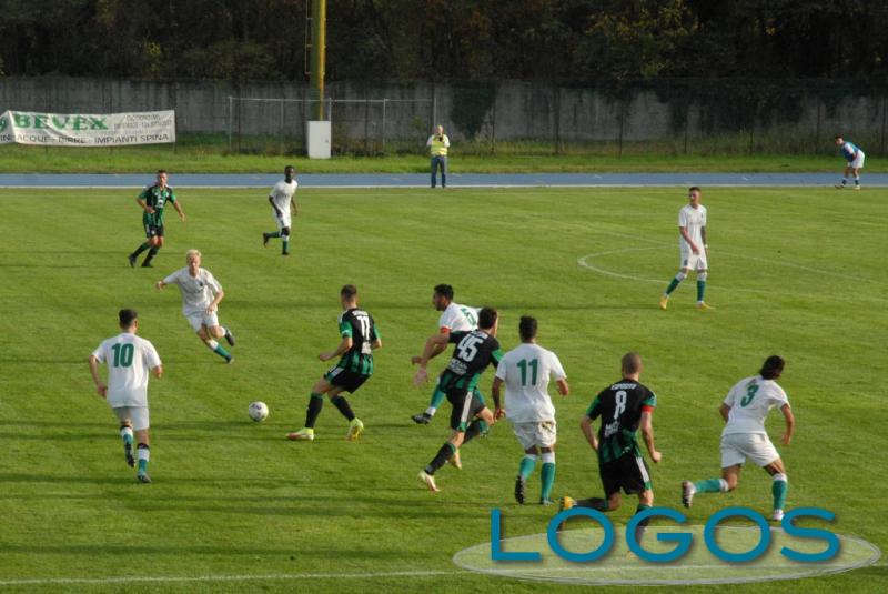 Sport / Castano - Un momento della partita 