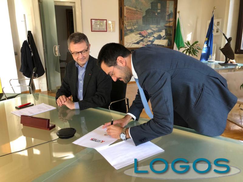 Legnano - Il momento della firma 